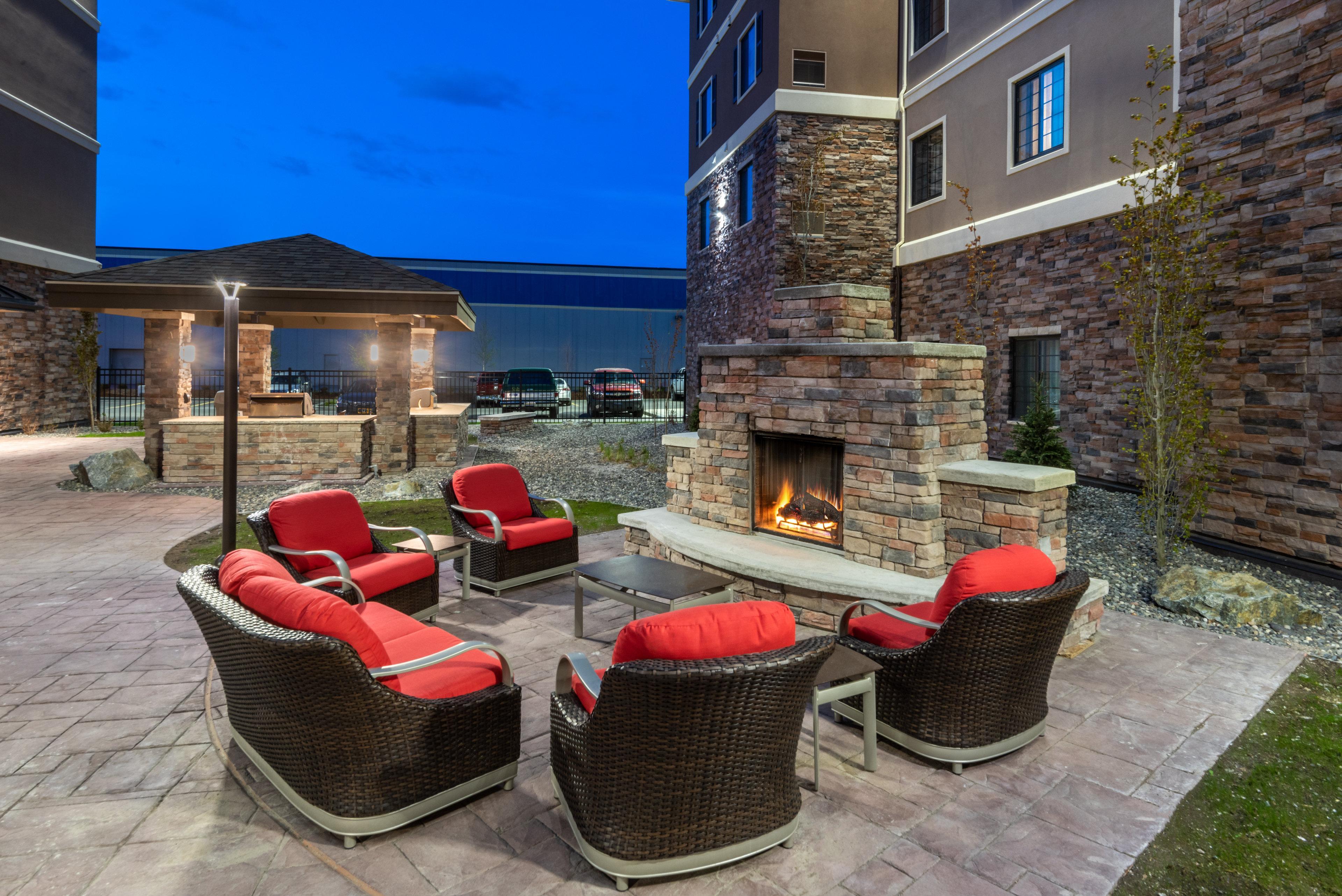 Staybridge Suites Anchorage By Ihg Exterior foto