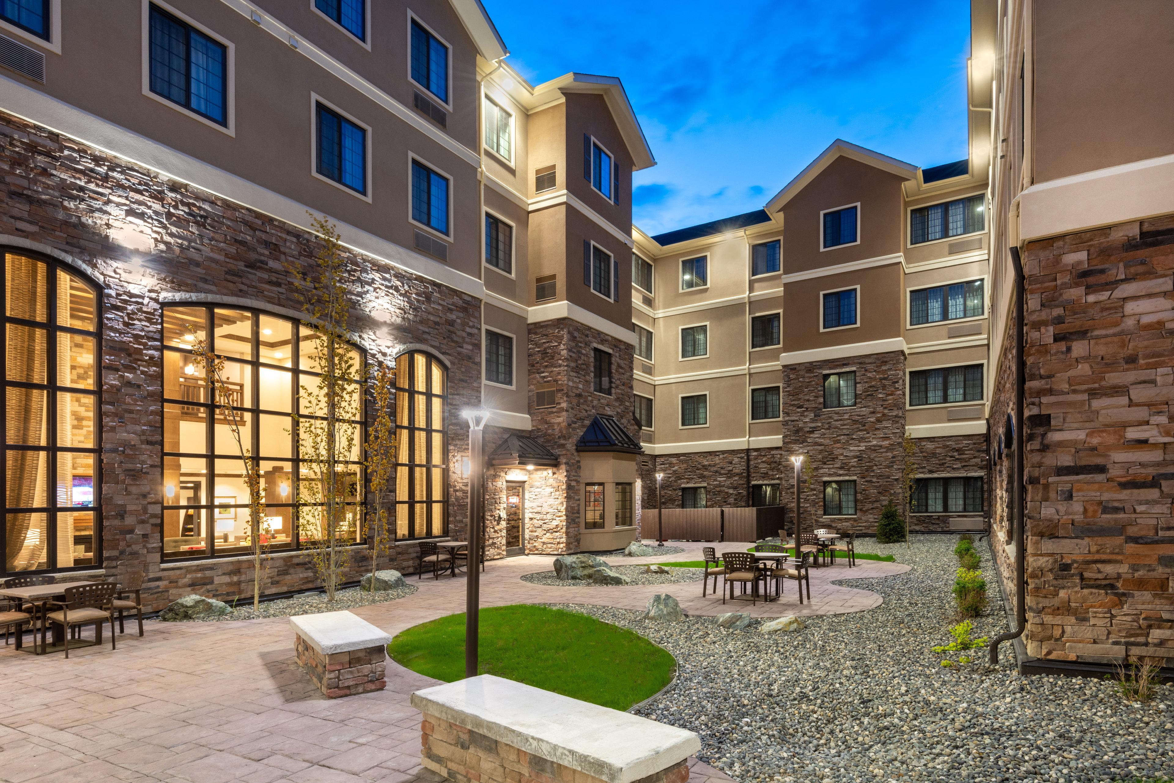 Staybridge Suites Anchorage By Ihg Exterior foto